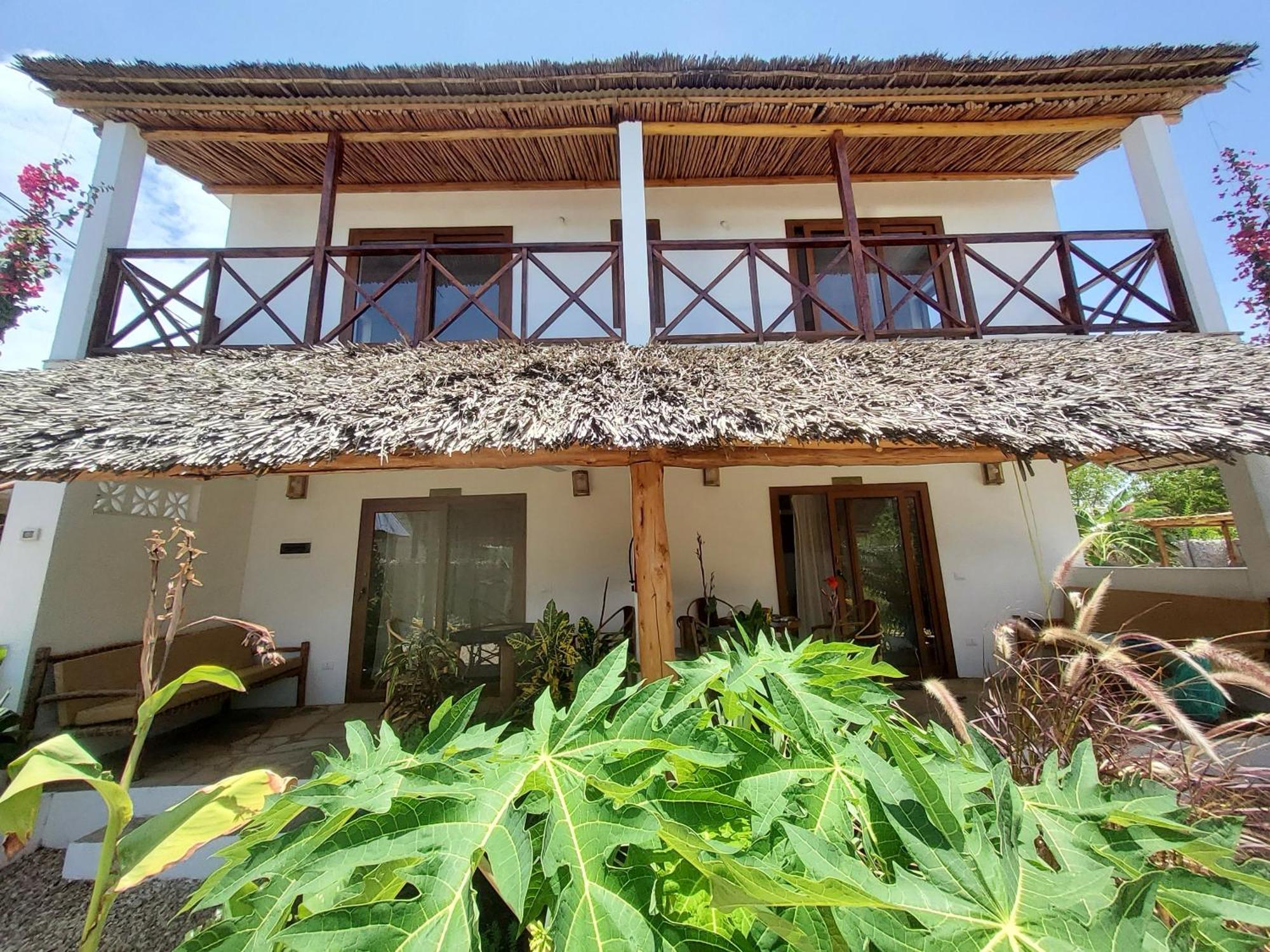 Iaia Apartment *