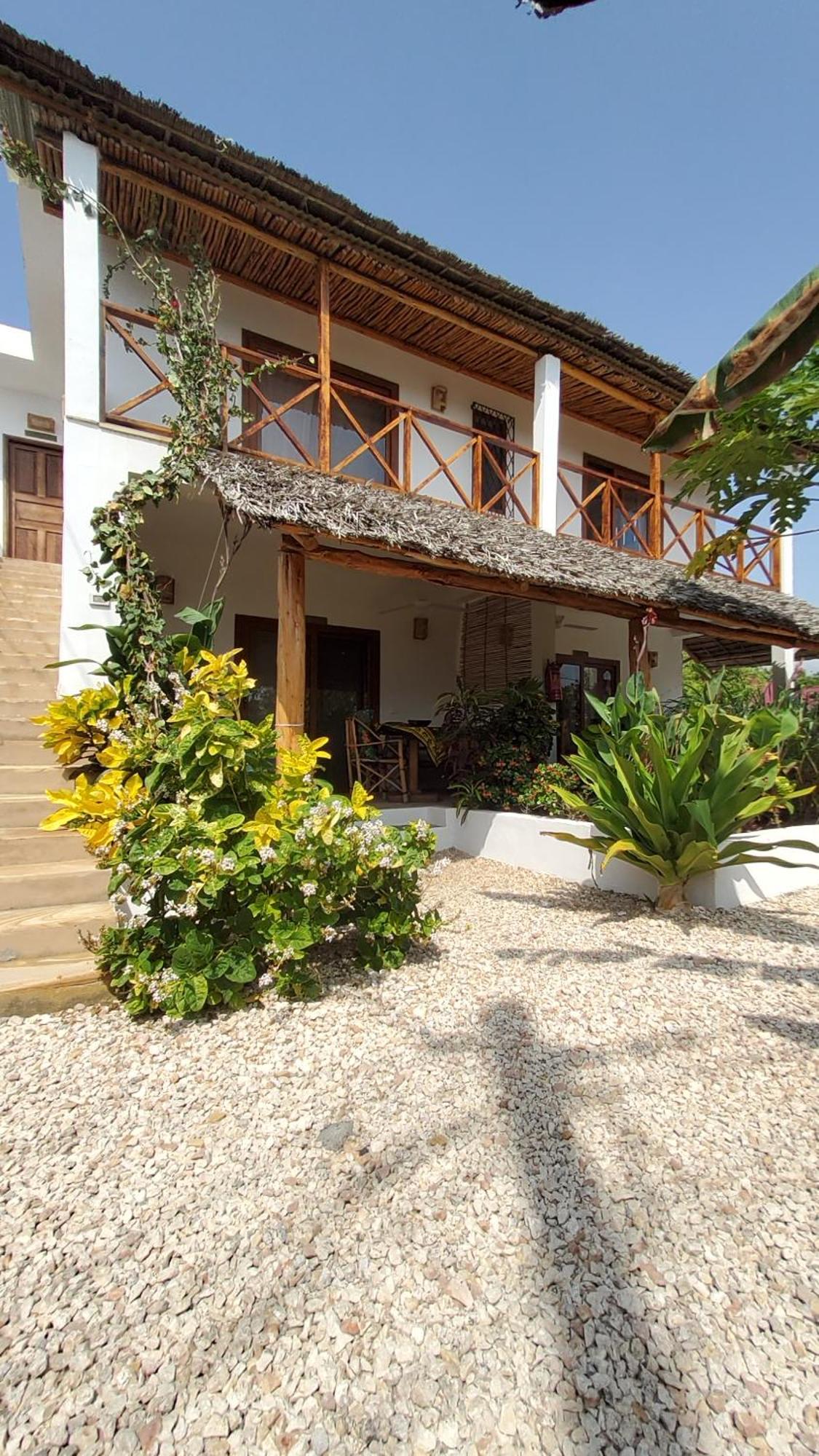 Iaia Apartment *